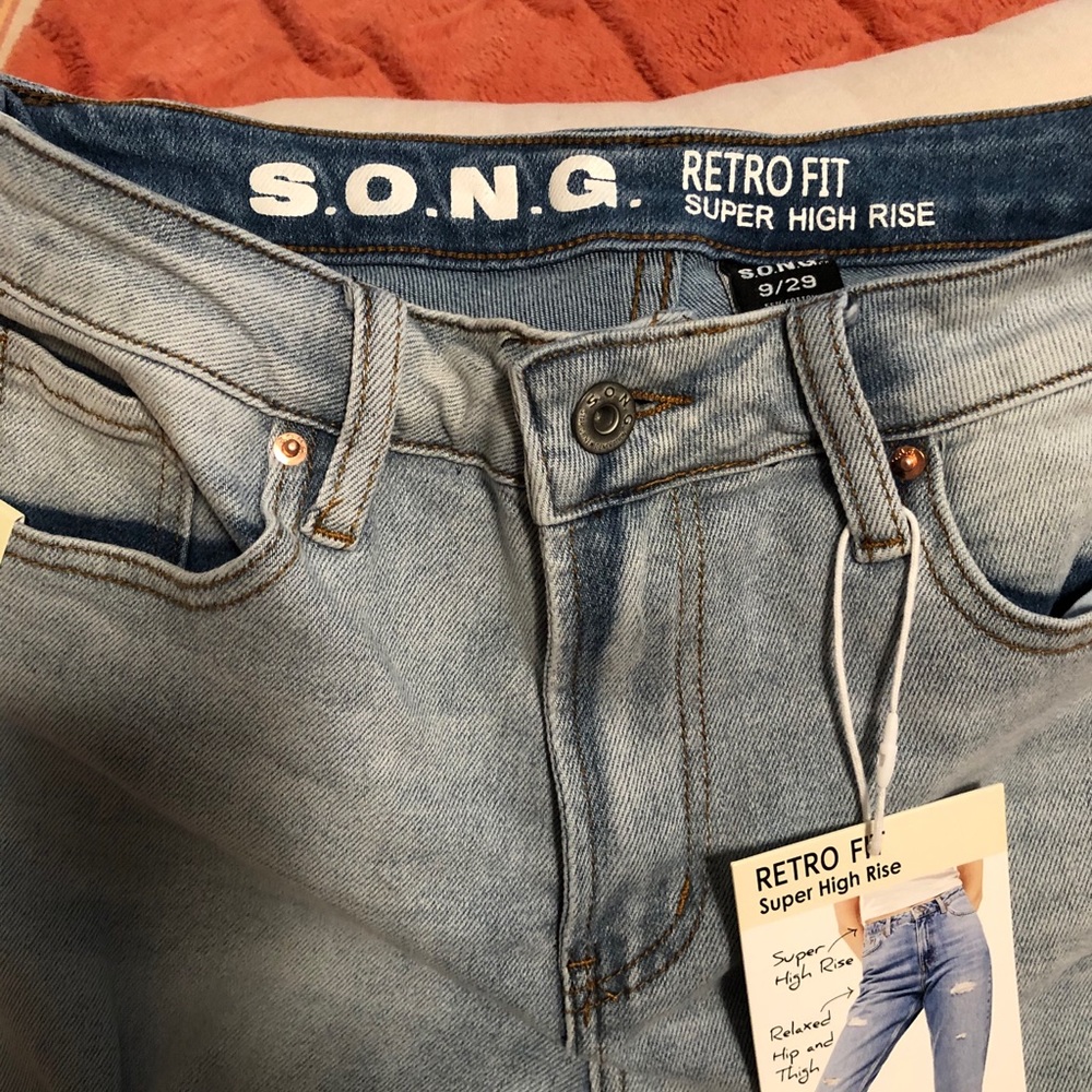 Jeans - Picture 3 of 3